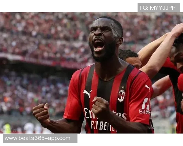 米兰时隔三年半再现意大利球员梅开二度的辉煌时刻上一个是托纳利