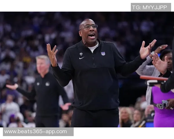 布朗怒斥裁判组失误致球队失利赛后发声引发热议 布朗怒斥裁判组失误致球队失利赛后发声引发热议